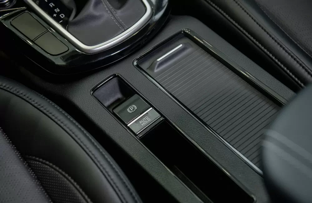 Phanh tay điện tử tích hợp tính năng Auto hold